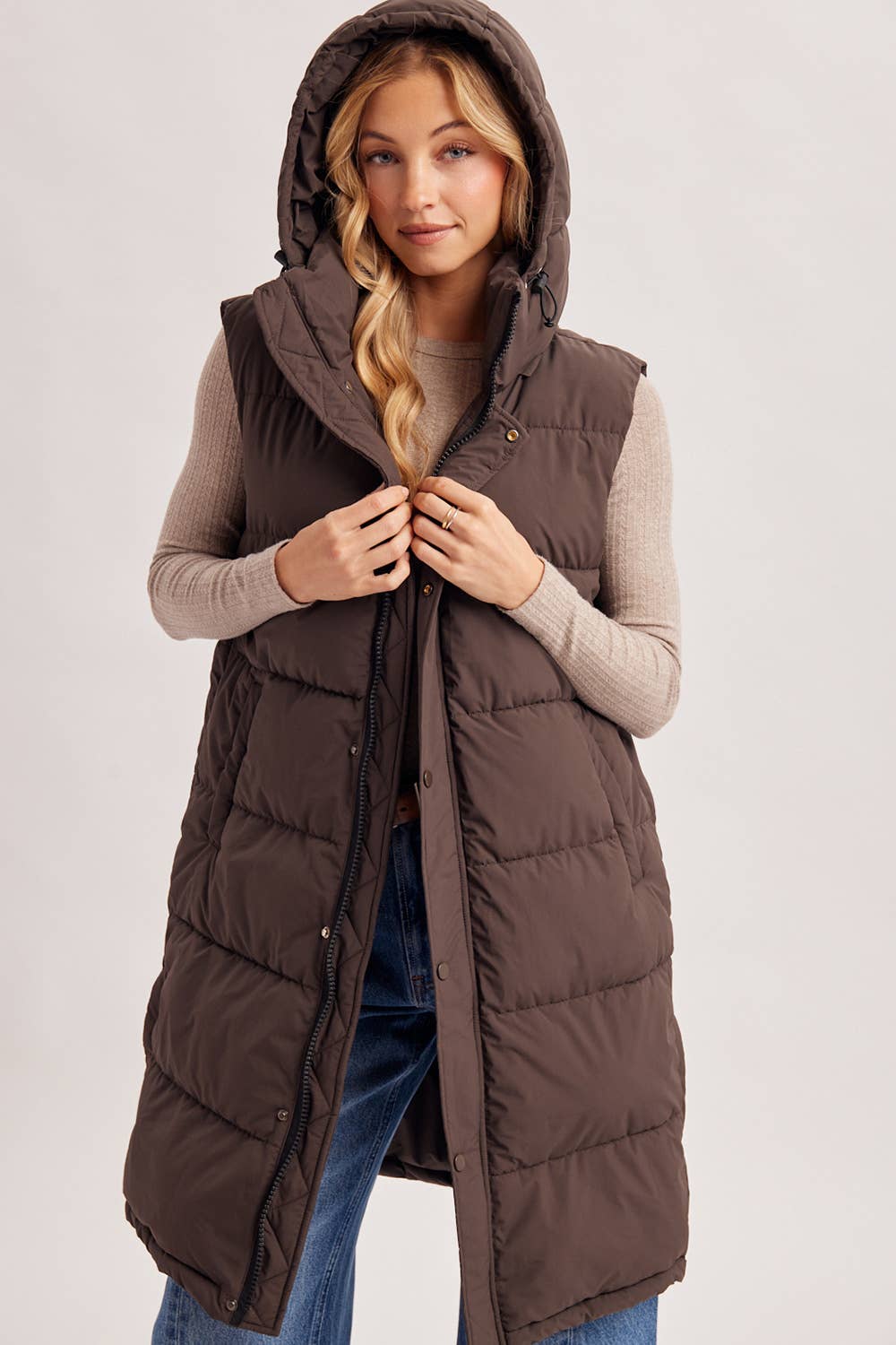 DETACHABLE HOOD ZIPPER LONGLINE QUILTED PUFFER VEST JACKET : ASH BROWN