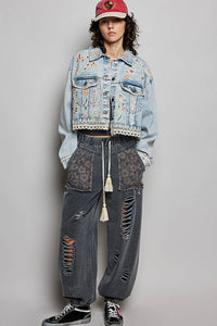 Floral Embroidery Lace Trim Denim Jacket: DENIM