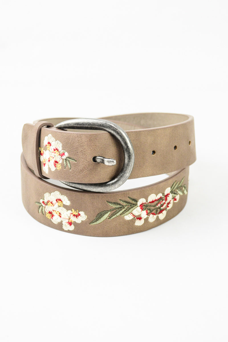 Embroidered Belt in Worn Brown