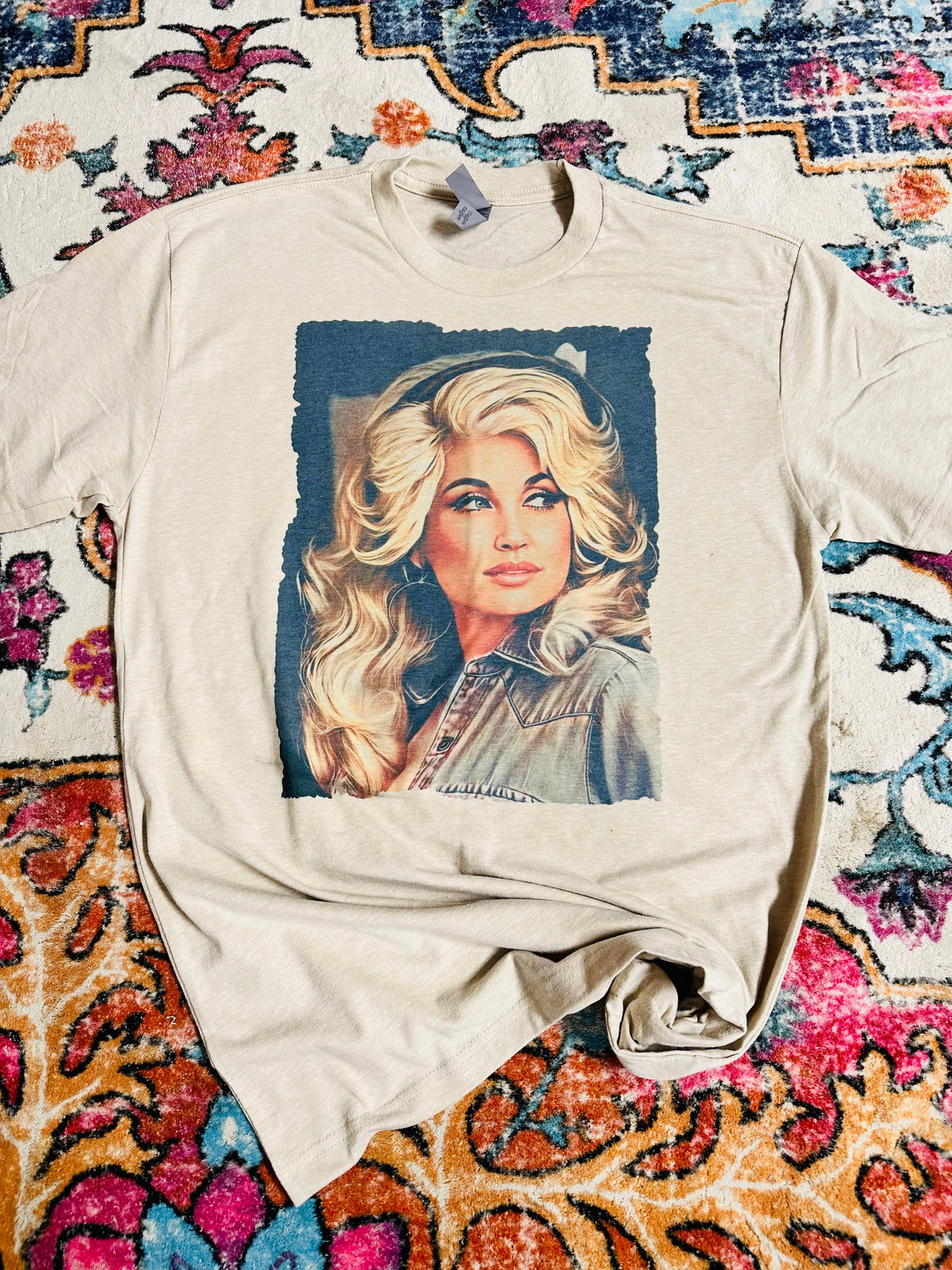 Dolly Portrait Graphic Graphic T-shirt