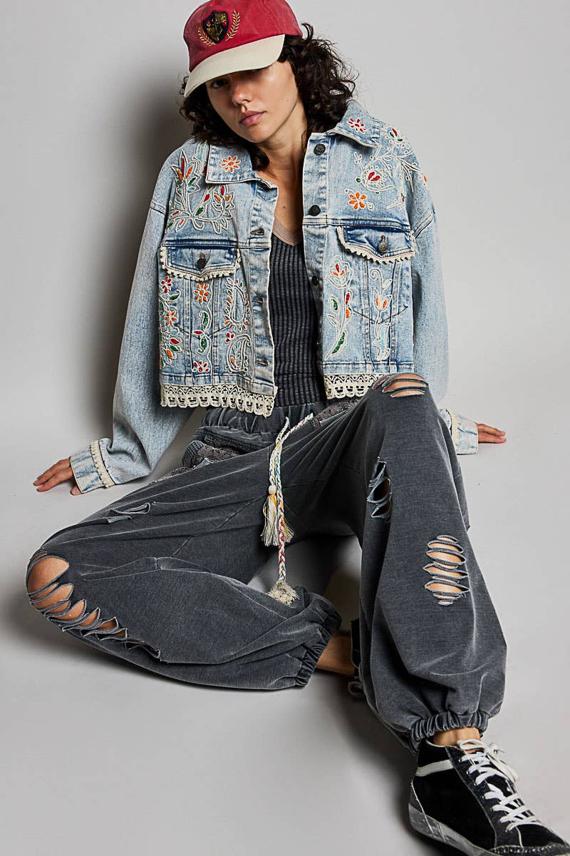 Floral Embroidery Lace Trim Denim Jacket: DENIM