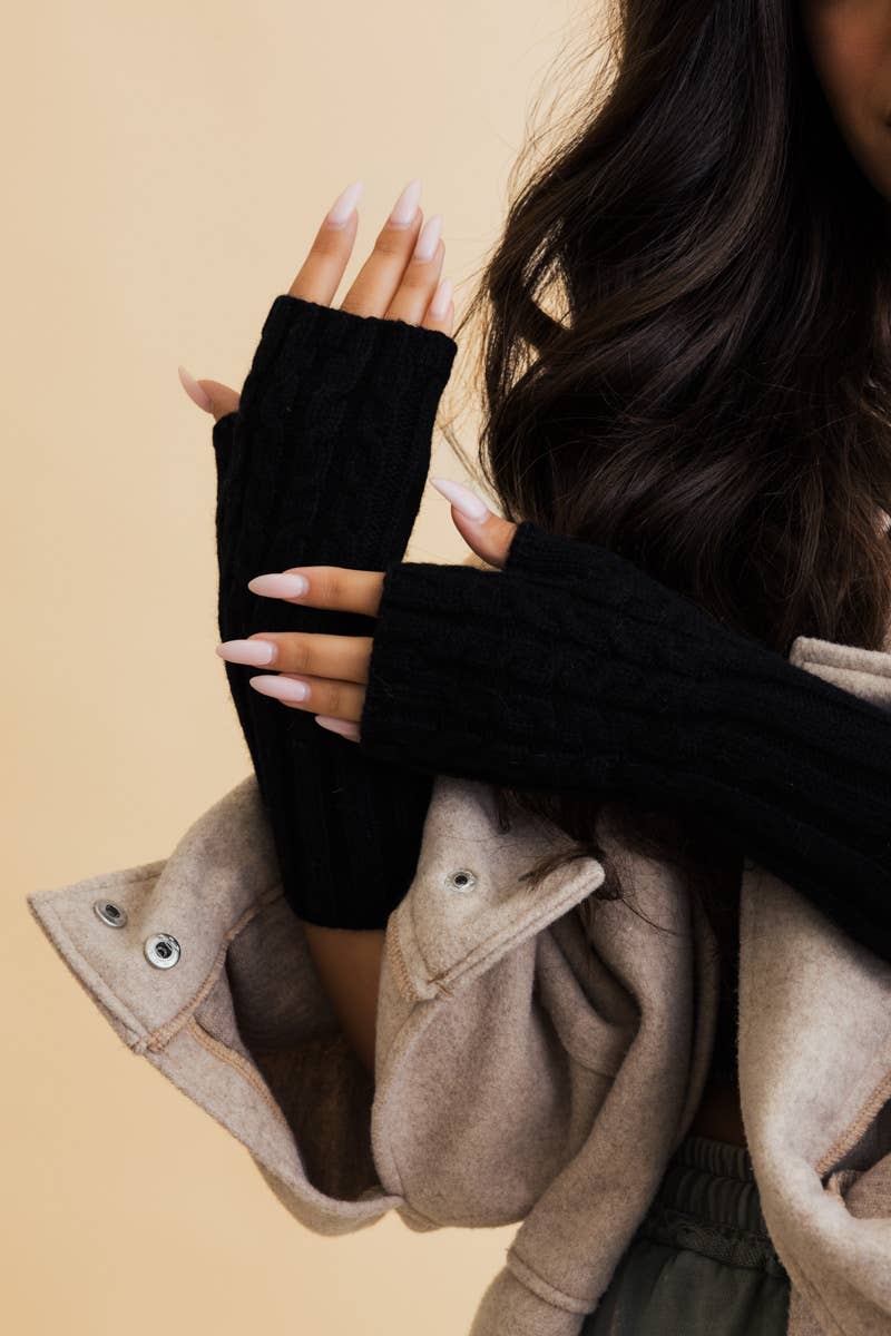 Winter Cable Knit Fingerless Gloves: Black