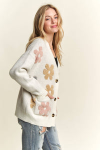 BUTTON DOWN FLORAL SWEATER CARDIGAN: Beige