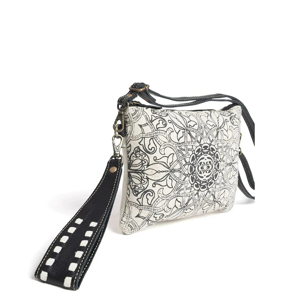 Isla wristlet/clutch/belt bag